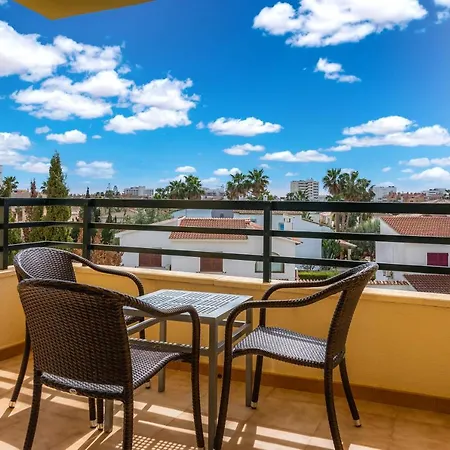 Apto Con Terraza 304